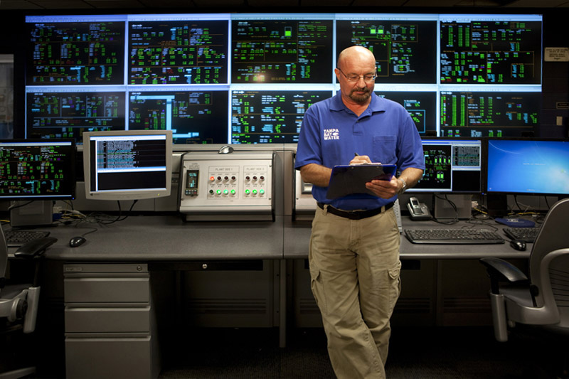 Operators console at Land O'Lakes campus